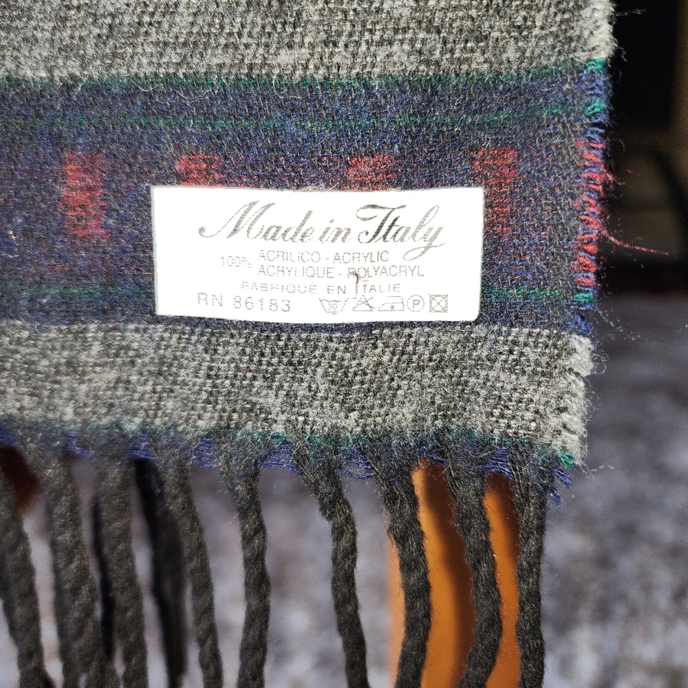 Vintage Italian Scarf - Picture 2 of 2